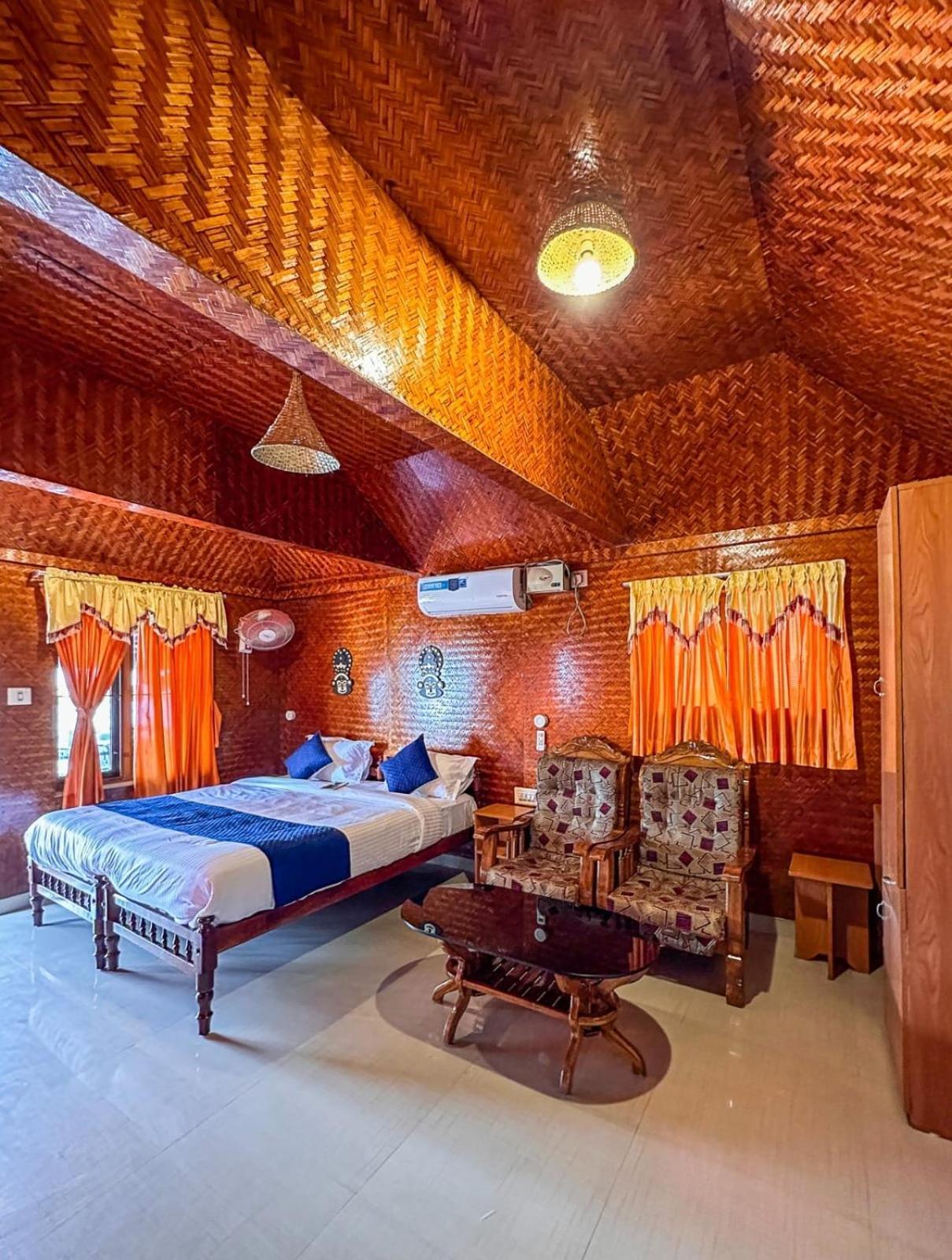Sajeev Home Stay Cherai Beach Bilik gambar